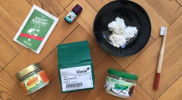 Pasta do zębów: 5+ zaskakujących eksperymentów i trików!